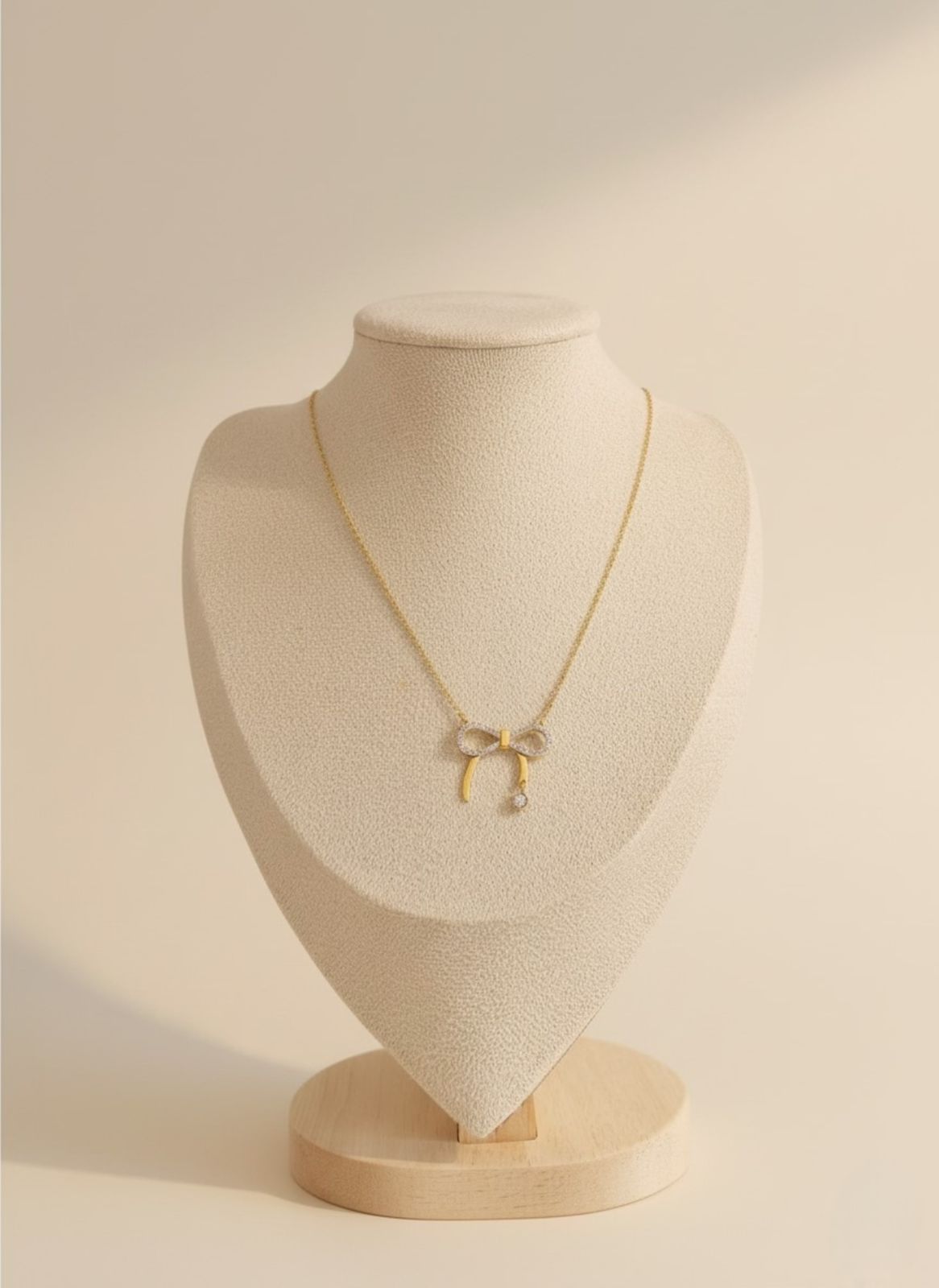 Collar de Lazo Dorado Brillante