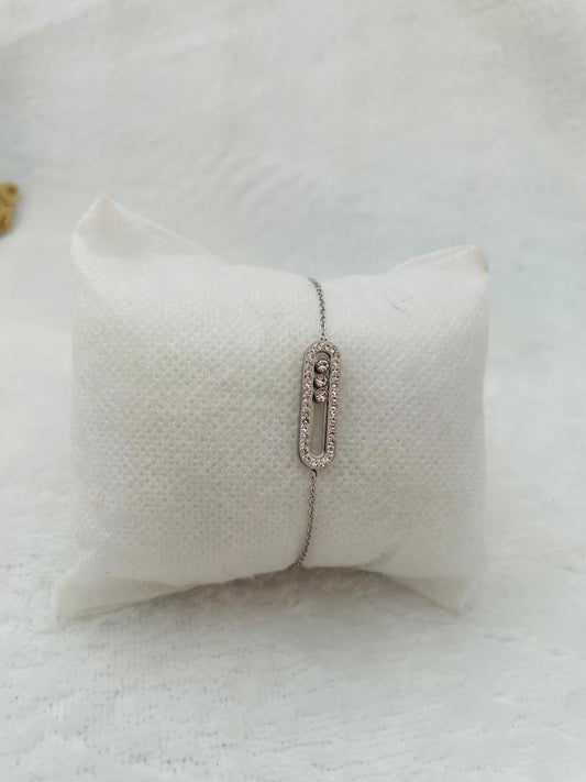 Elegancia en Movimiento: Pulsera de Plata con Pavé