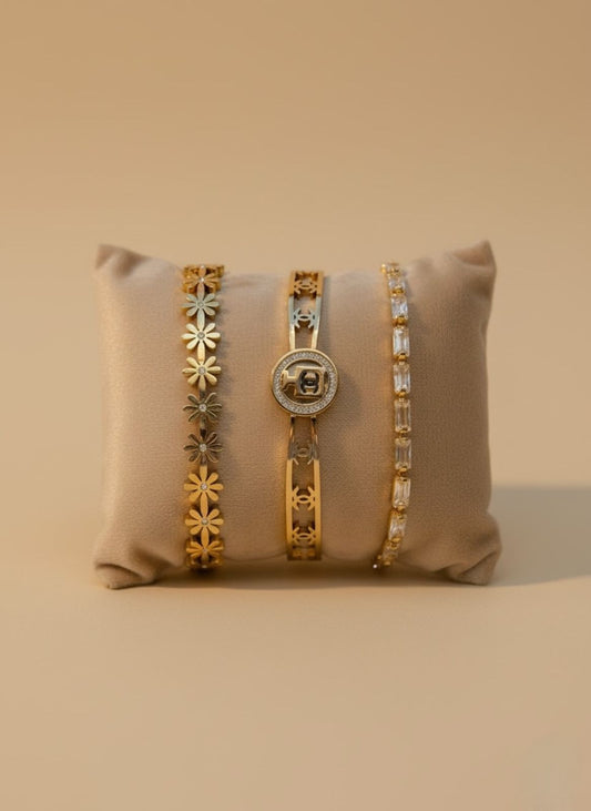 Jardín de Brillo y Elegancia: Pulseras Florales y Clásicas