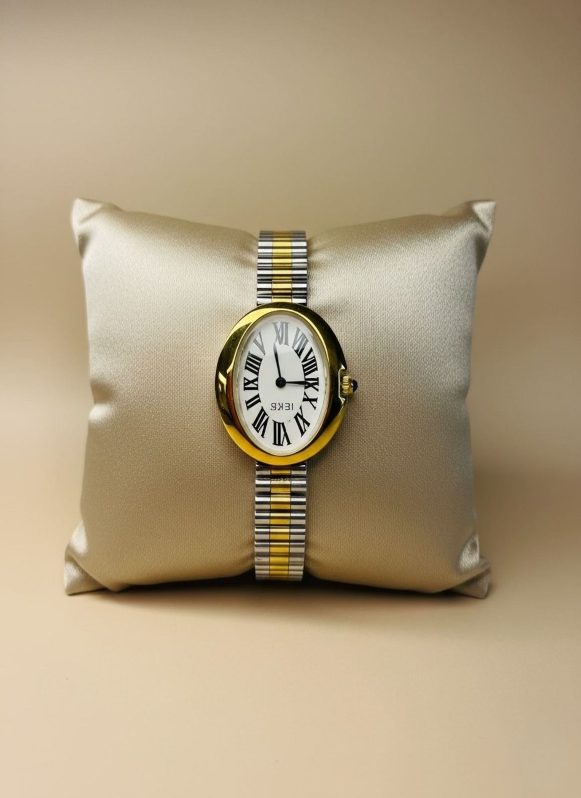 Reloj de Mujer Ovalado con Detalles Clásicos