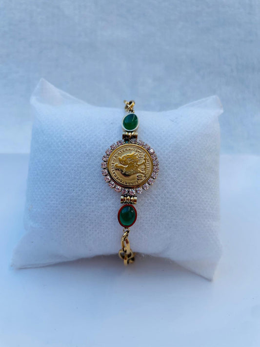 Elegante Pulsera con Moneda de Oro y Piedras Preciosas