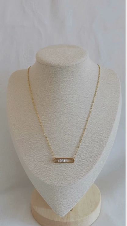 Collar Barra Dorada con Gemas Traslúcidas